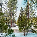 The Log Home In Yosemite West