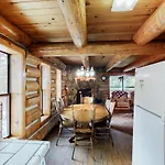The Log Home In Yosemite West