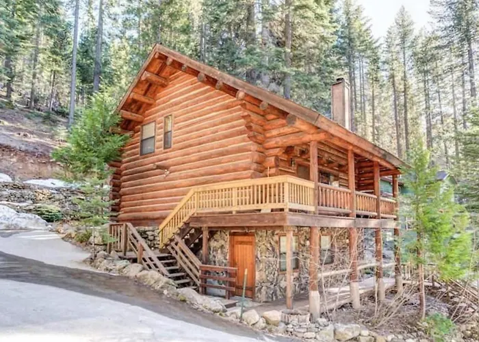 The Log Home In Yosemite West